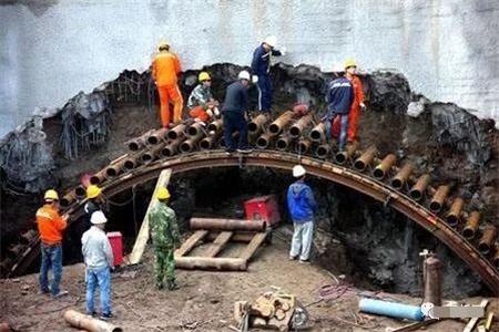 淳化隧道钢花管支护案例